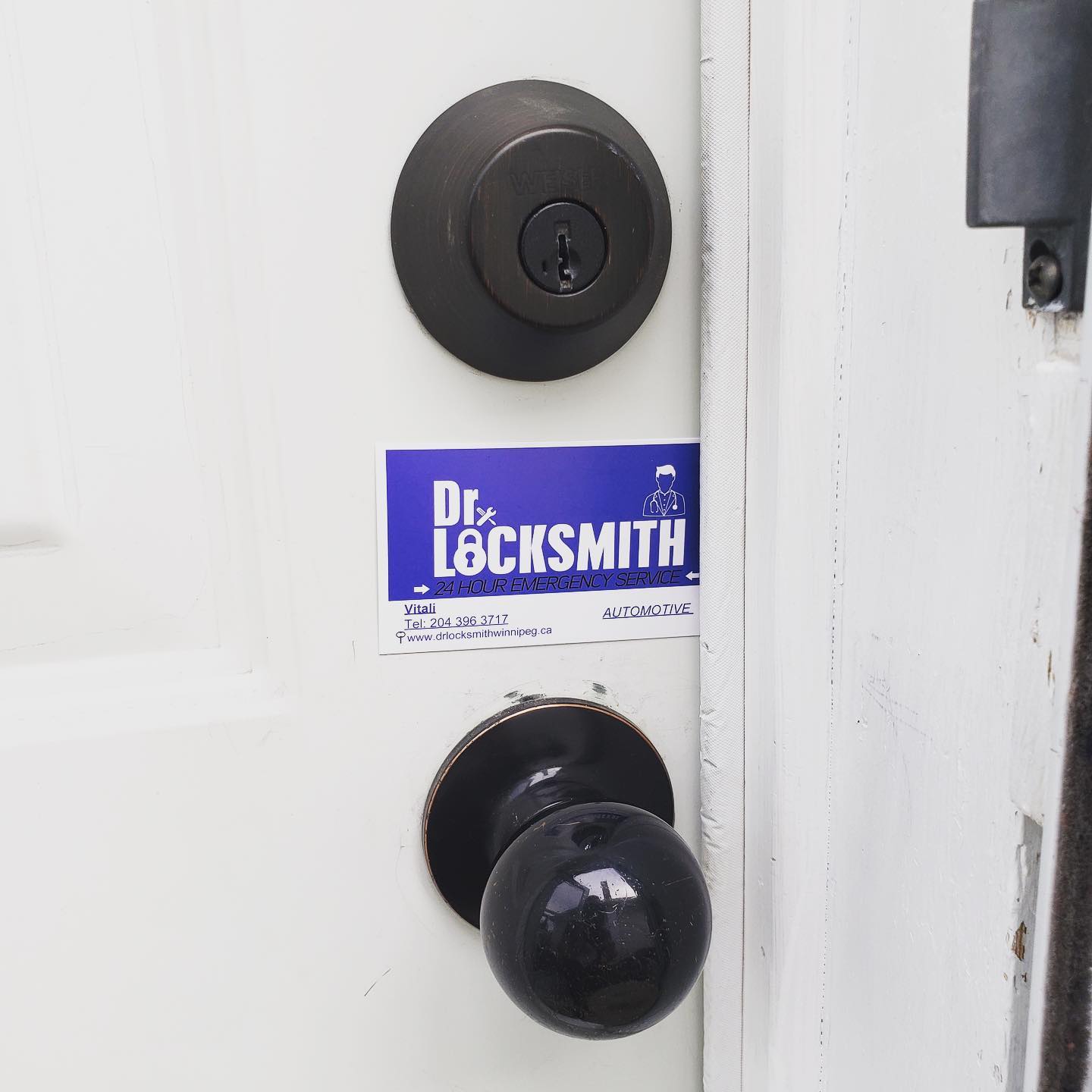 Locksmiths 'სტატიები, სეიფები და უსაფრთხოების დანადგარები