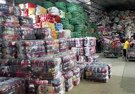 PANDACU: Supplier of Quality Stock Clothing and Bulk Wholesale Overstock Clothes Bales