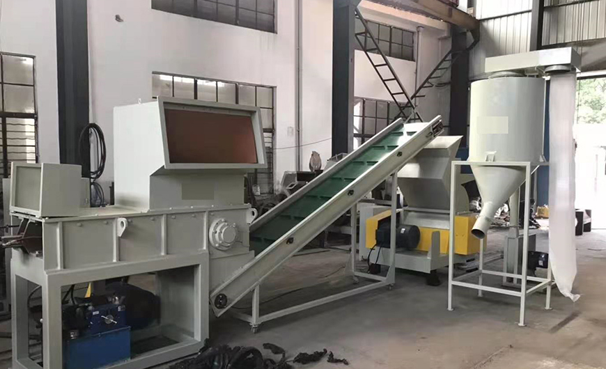 Plastic Pallet Crushing and Shredding Machine