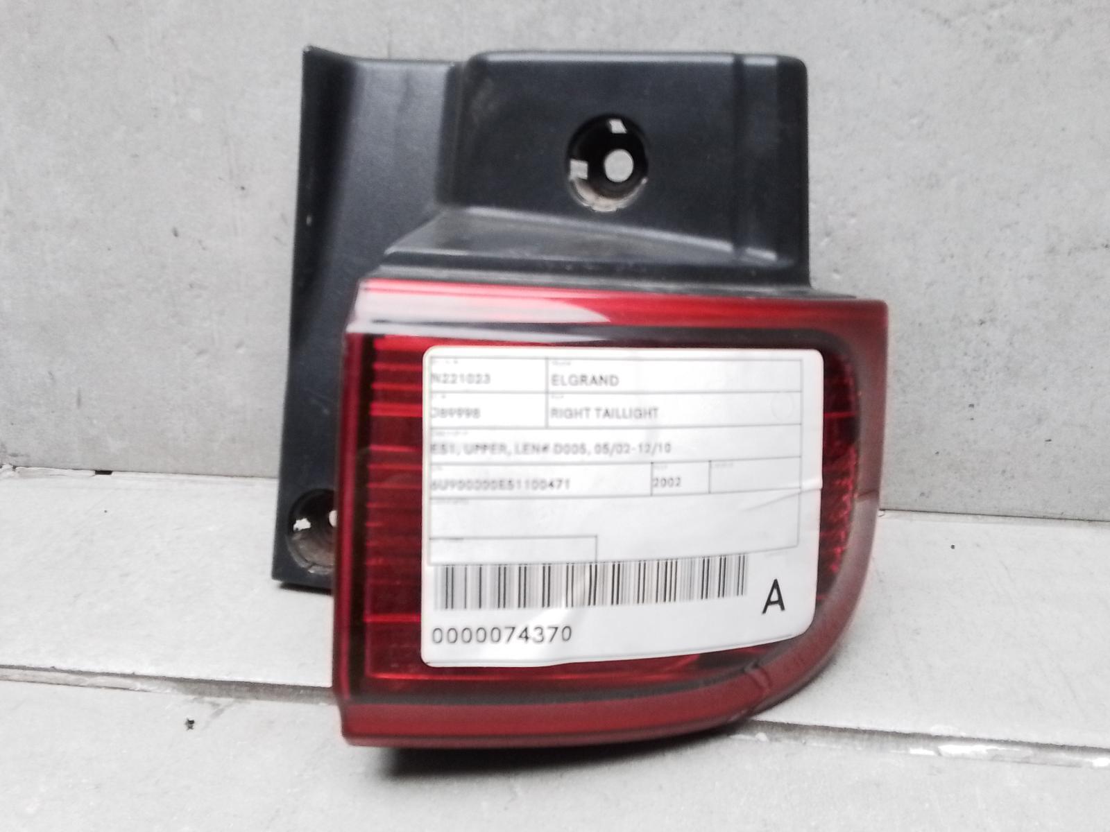 NISSAN ELGRAND RIGHT TAILLIGHT E51, UPPER, LEN# D005, 05/02-12/10