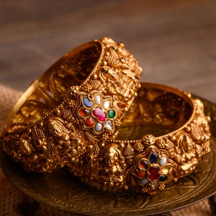 Traditional Gold Collection