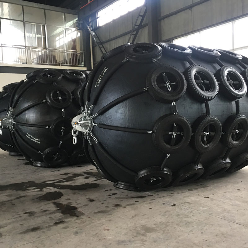 Marine Rubber Fender In Port