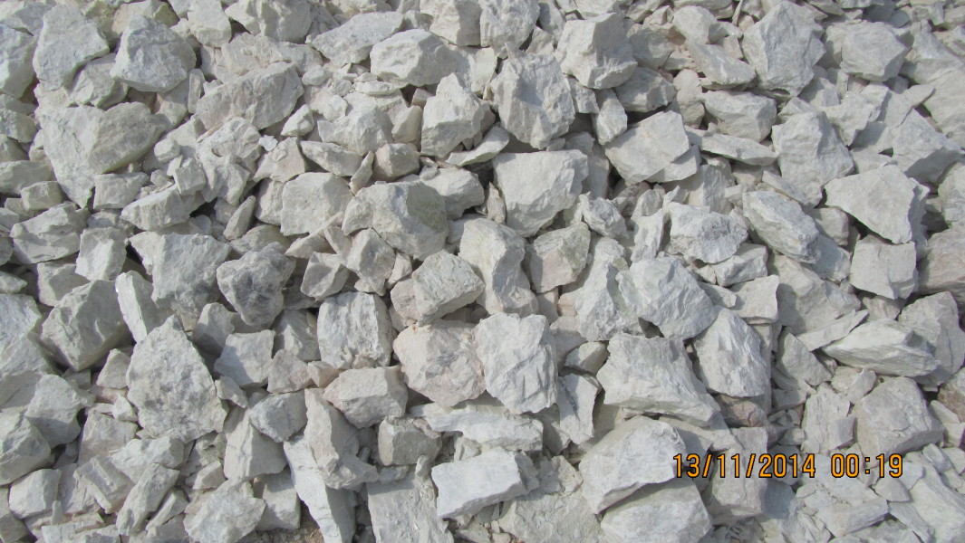 Feldspat (silisli alüminyum taşı)