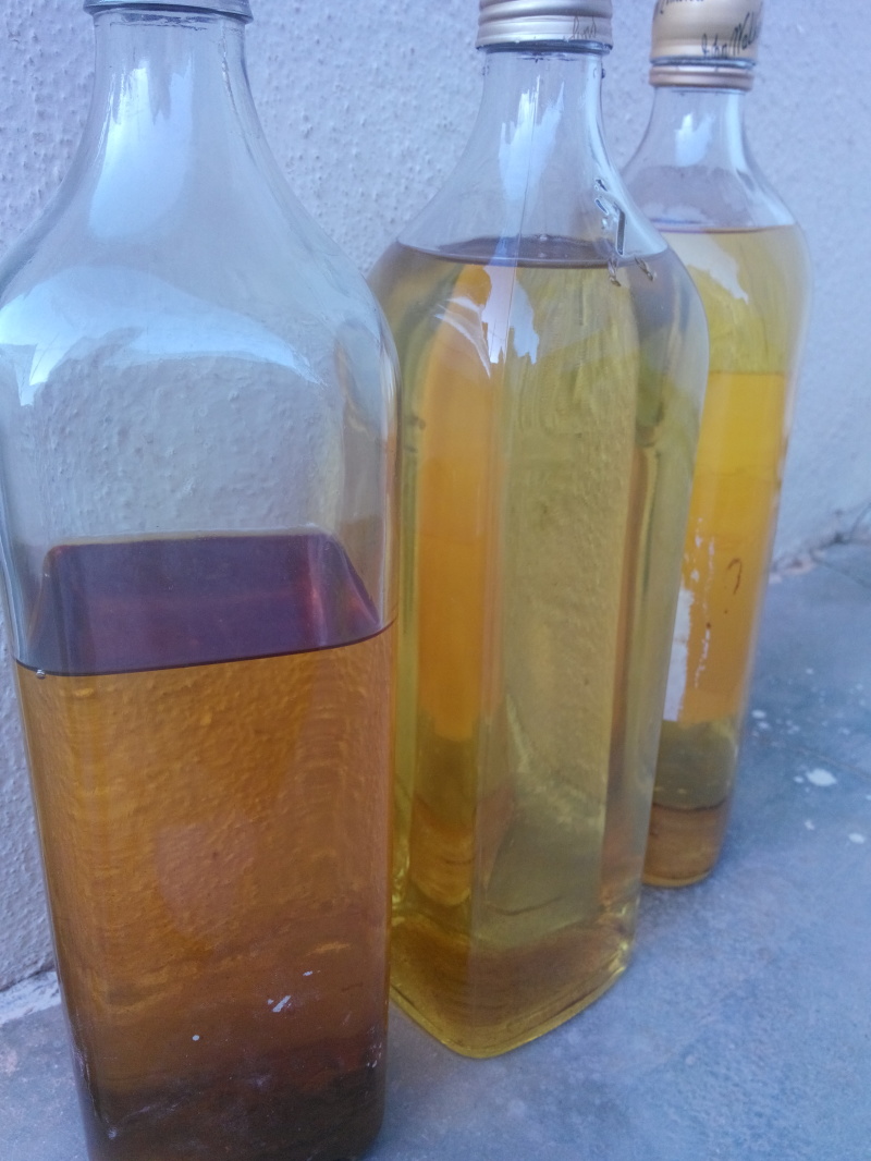 rose oil,lavander oil,thyme oil and rose,lavander,thyme ,waters