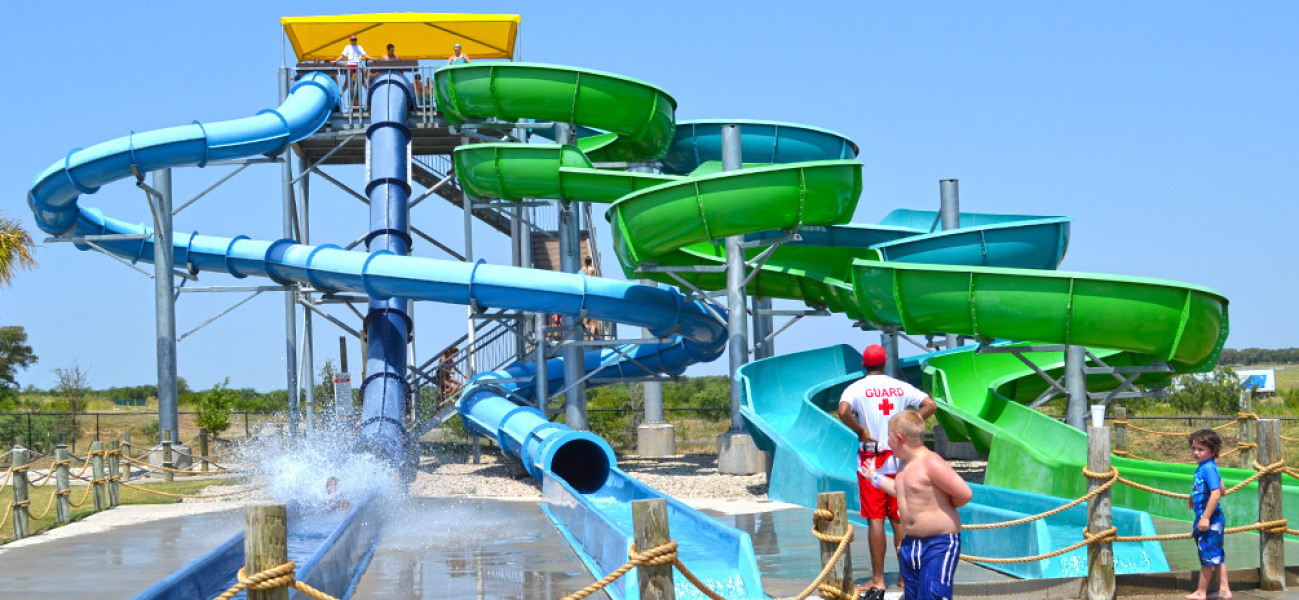 Tema, nabubuhay sa tubig at amusement park disenyo at pag-unlad consultant