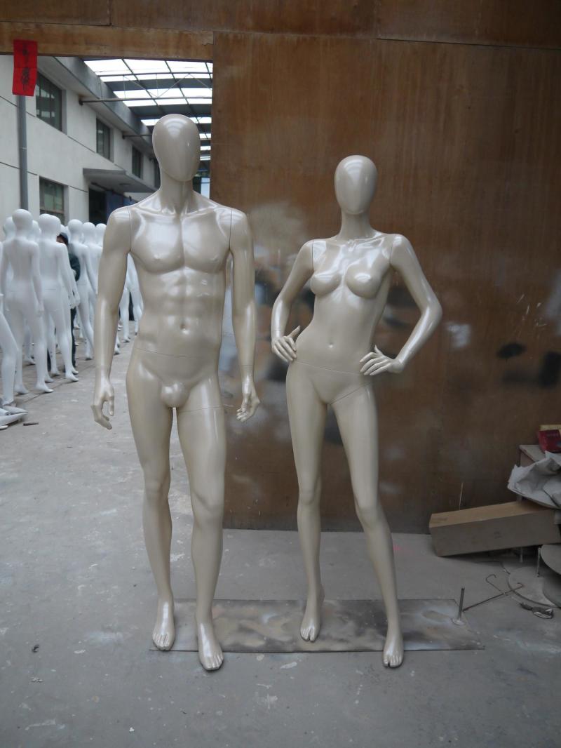 Mannequins dhe Dummies