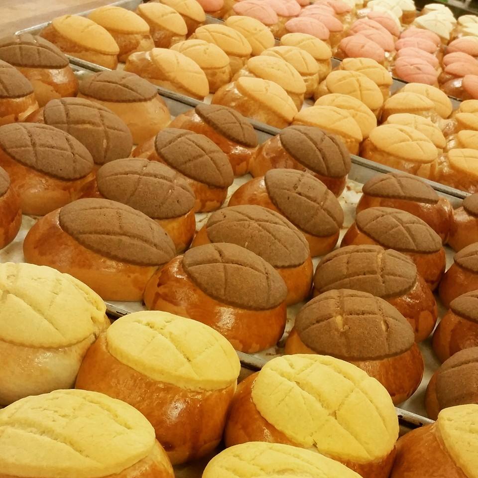 Breads, rrotullon dhe buns