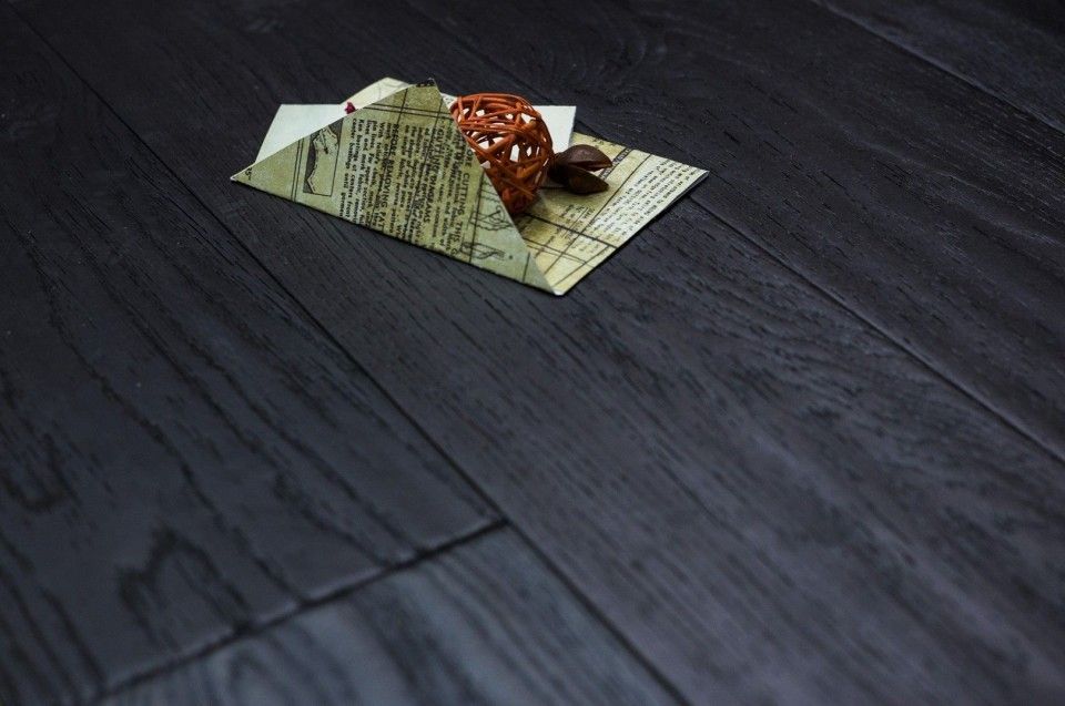 Engineered wood flooring 