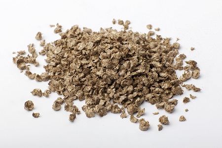 Granulate crushed pellets poultry bedding