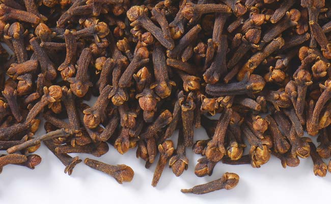 Clove მთელი