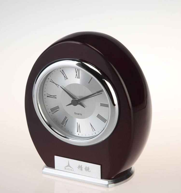 Conda wooden desktop clock  