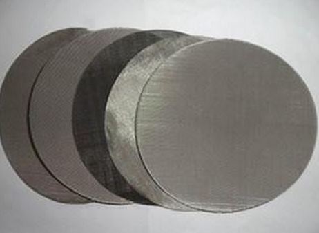 Filter och filterelement av sintrad metall