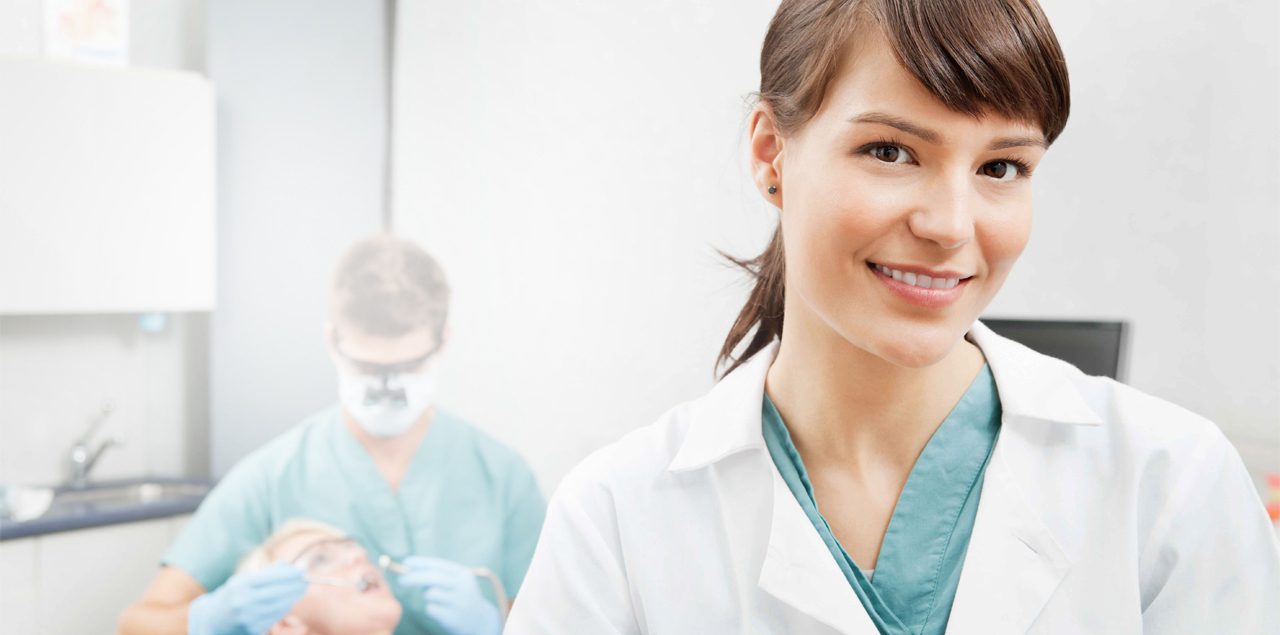 Dental assistants, schools