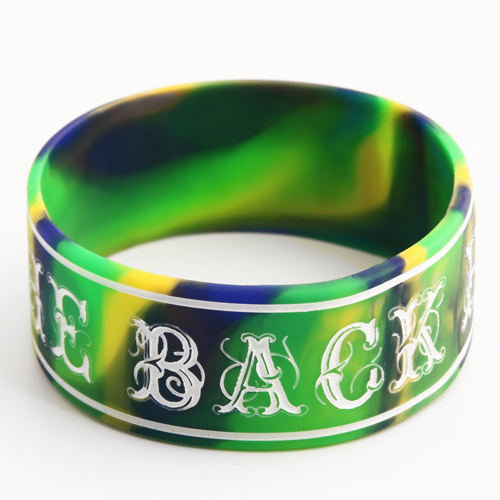 The back horn wristbands