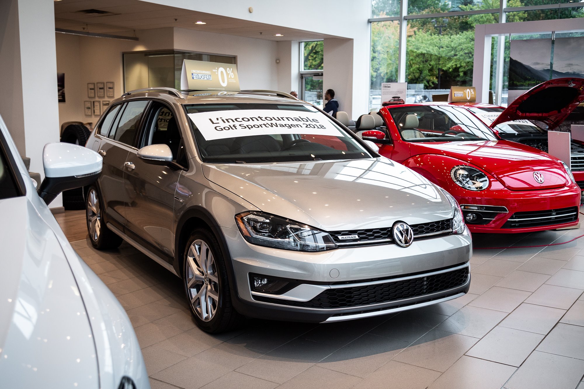 Interior - Volkswagen Gabriel St-Laurent (2)