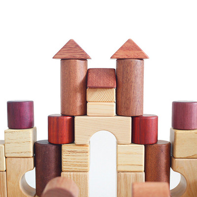 Wooden geometric shape enlightenment toy