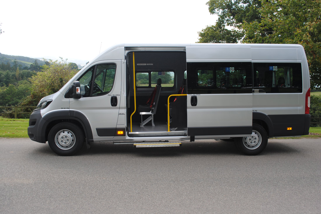 Mali autobus, montaže