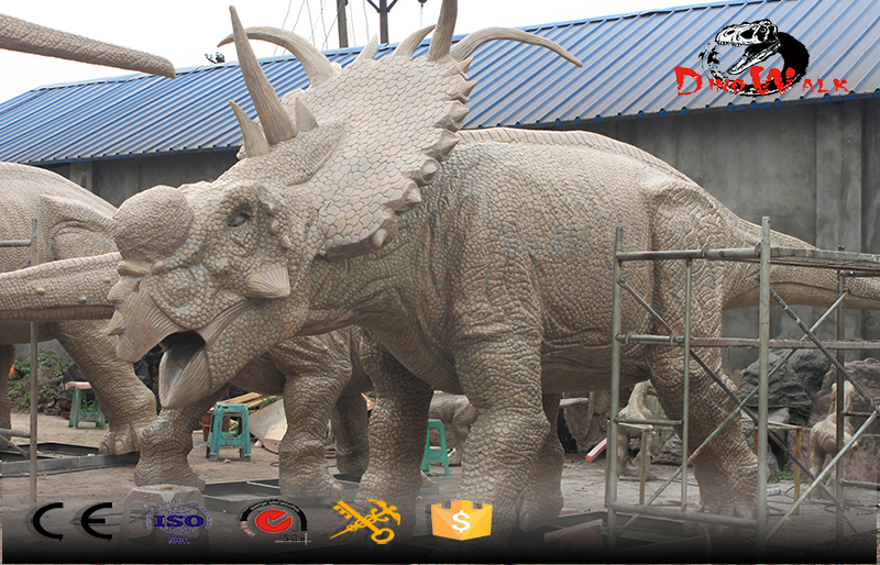 Animatronic real life size dinosaure simulation outdoor display