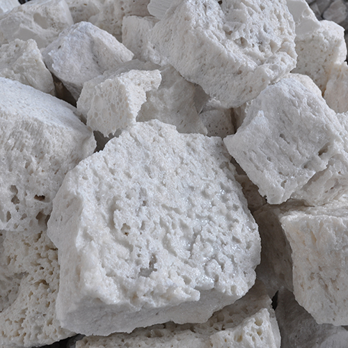 White fused alumina for abrasives