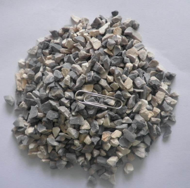 Bauxite based sintered mullite