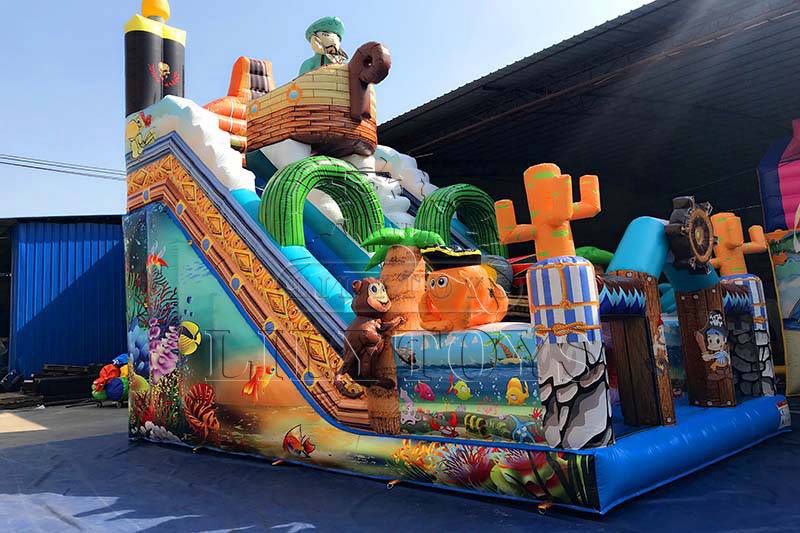 Lilytoys hot selling Customized pirate theme inflatable dry slide party slide for kids